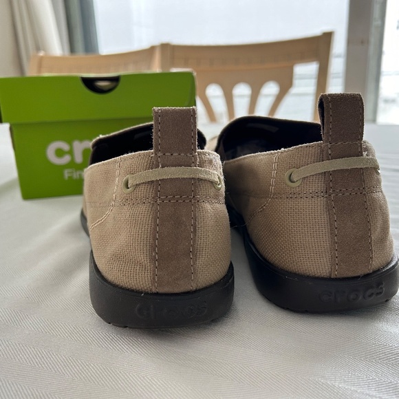 Crocs Walu Men’s Loafers Size 10 M Slip On New Without Tags - Picture 2 of 3